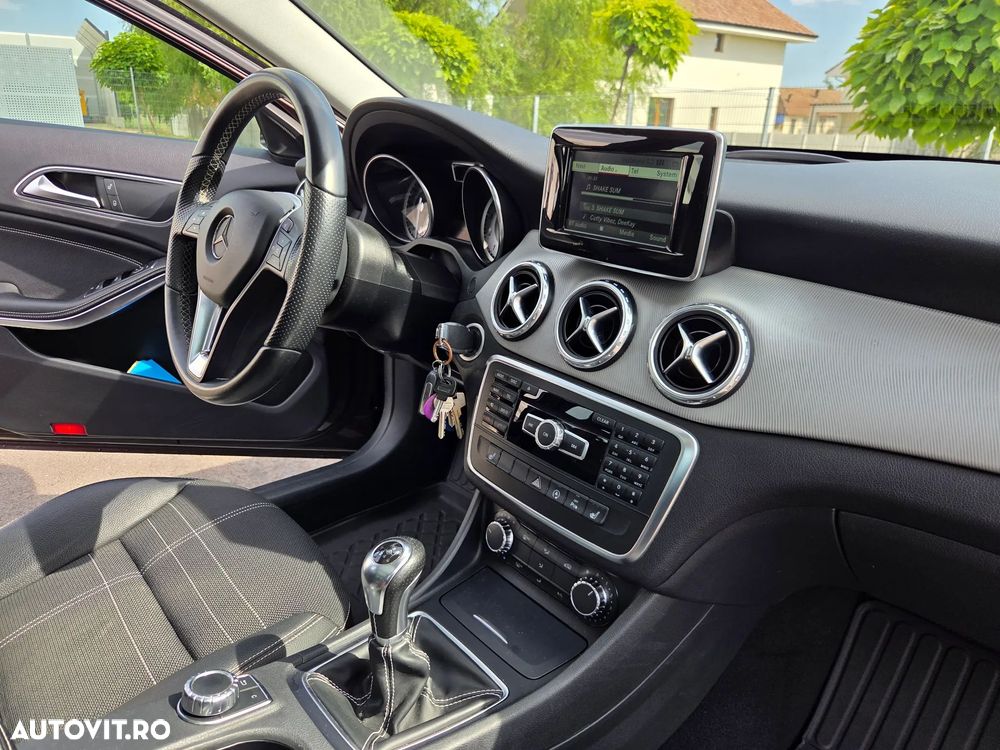 Mercedes-Benz GLA - 7