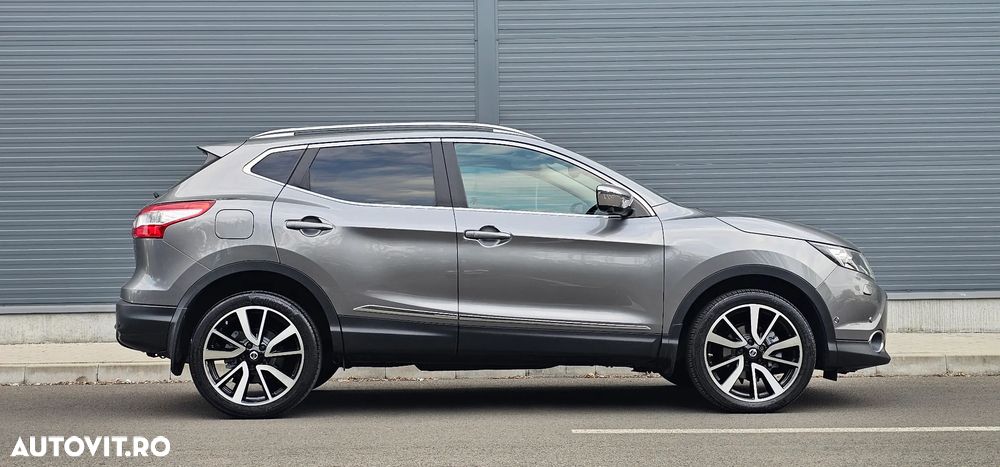 Nissan Qashqai 1.6 DCI Xtronic TEKNA - 4