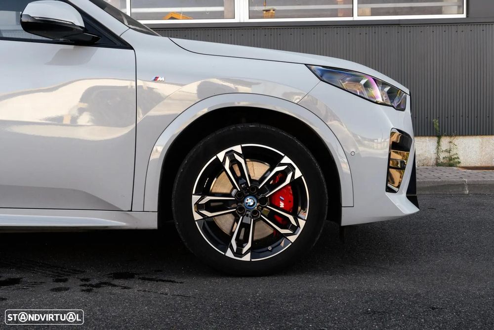 BMW iX2 eDrive20 Pack Desportivo M Pro - 46