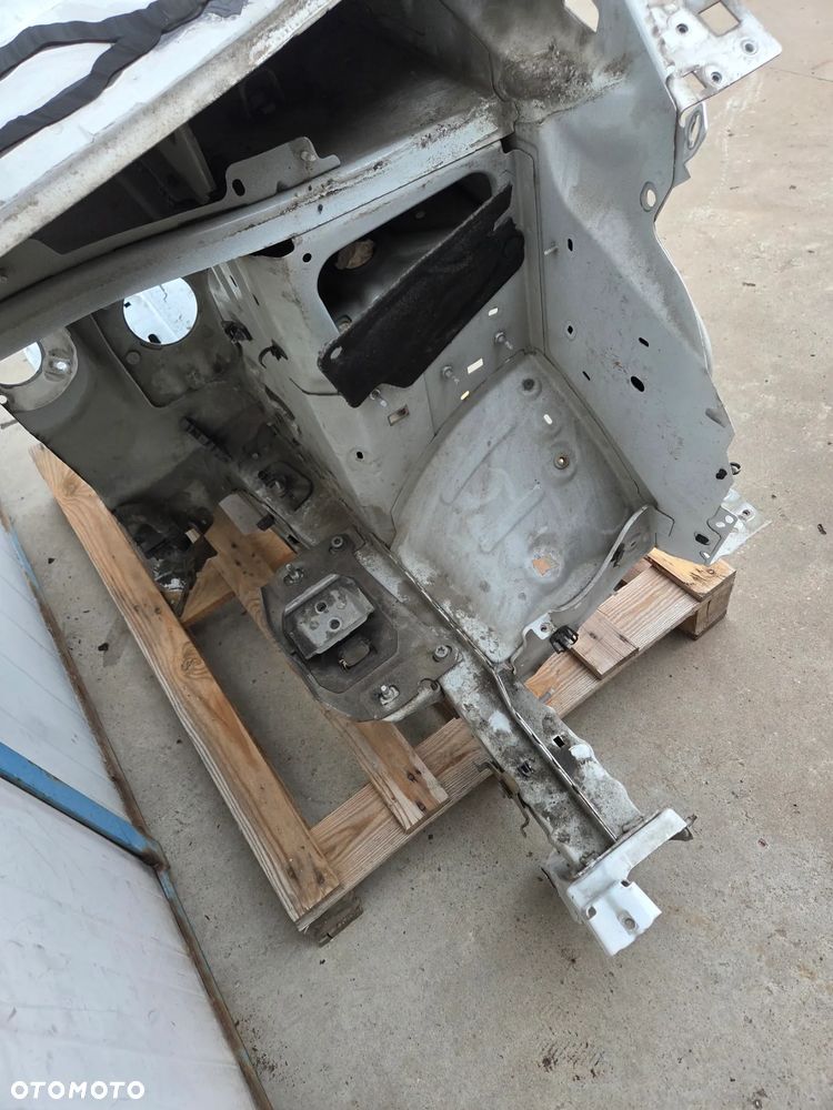 Ćwiartka podłużnica przednia lewa Peugeot Expert III Citroen Jumpy III - 9