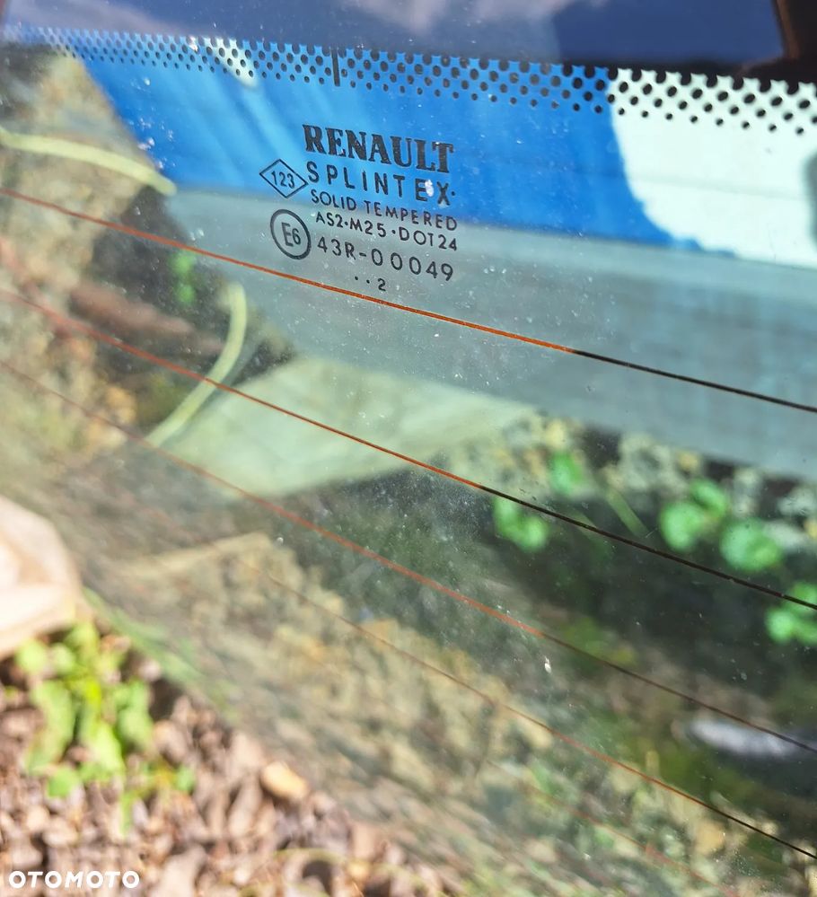 SZYBA TYLNEJ KLAPY UCHYLNA -RENAULT SCENIC I RX4 -2001- 03 rok - 3