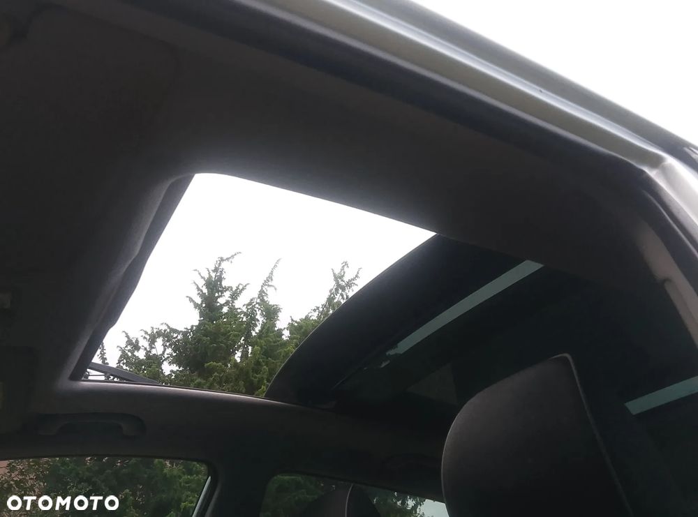 Kia Venga 1.6 CRDi 128 Dream Team Edition - 12