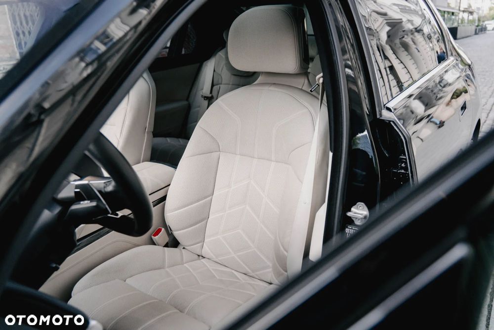 BMW Seria 7 740d xDrive mHEV M Sport sport - 17