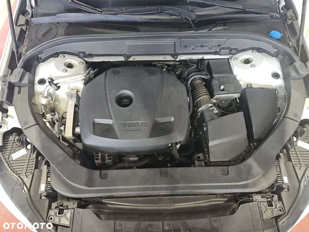 Volvo XC 60 T6 AWD Inscription - 13