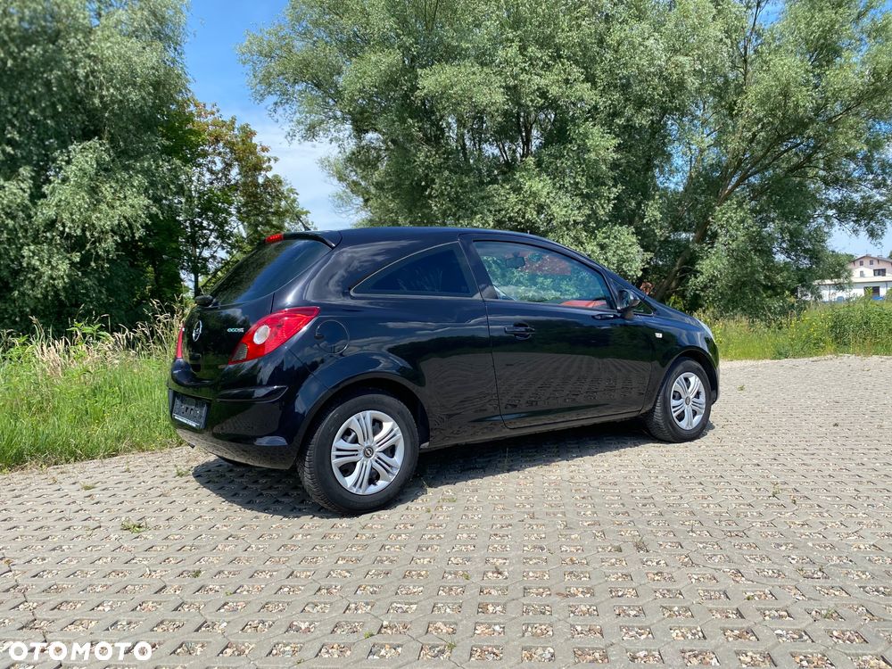 Opel Corsa - 1