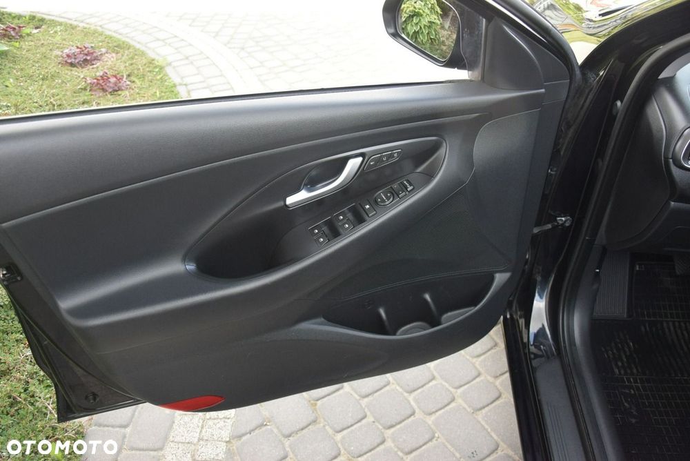 Hyundai i30 1.6 D Premium - 33