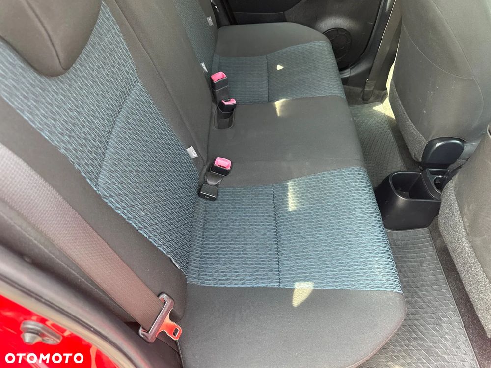 Toyota Yaris 1.0 Terra - 19