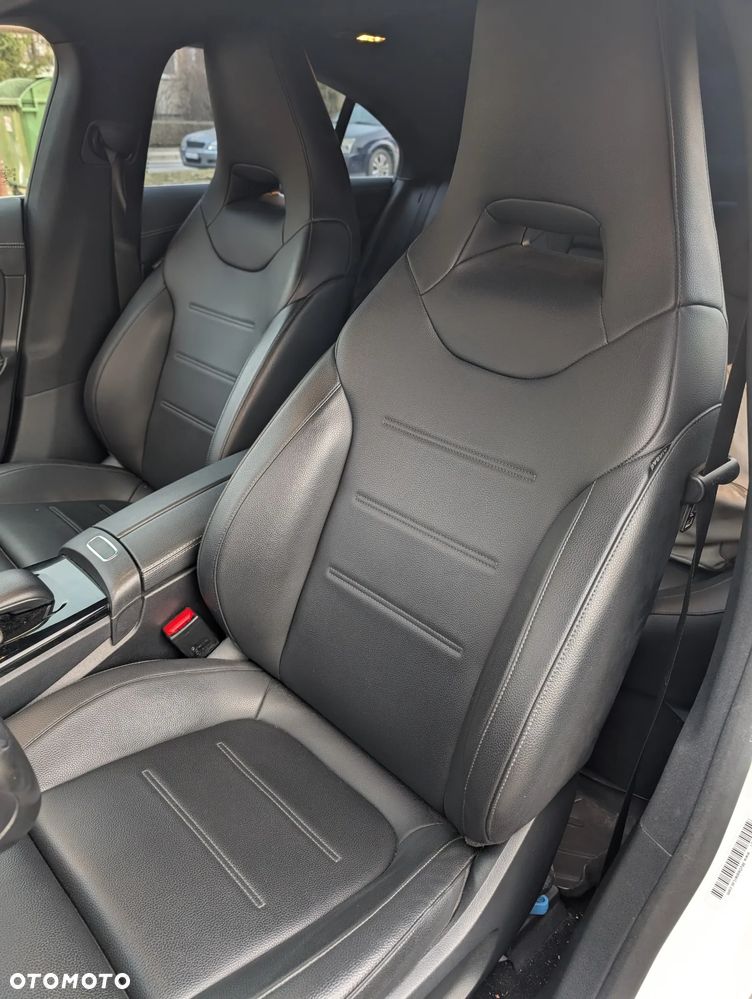 Mercedes-Benz CLA 250 4Matic 7G-DCT Edition 2020 - 10