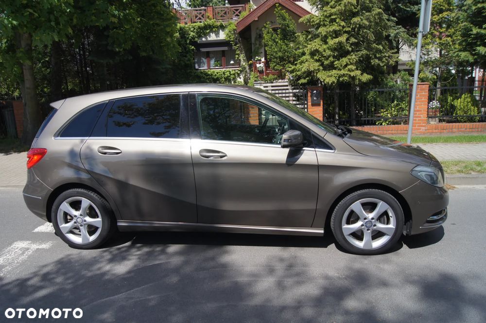 Mercedes-Benz Klasa B 180 CDI (BlueEFFICIENCY) - 4