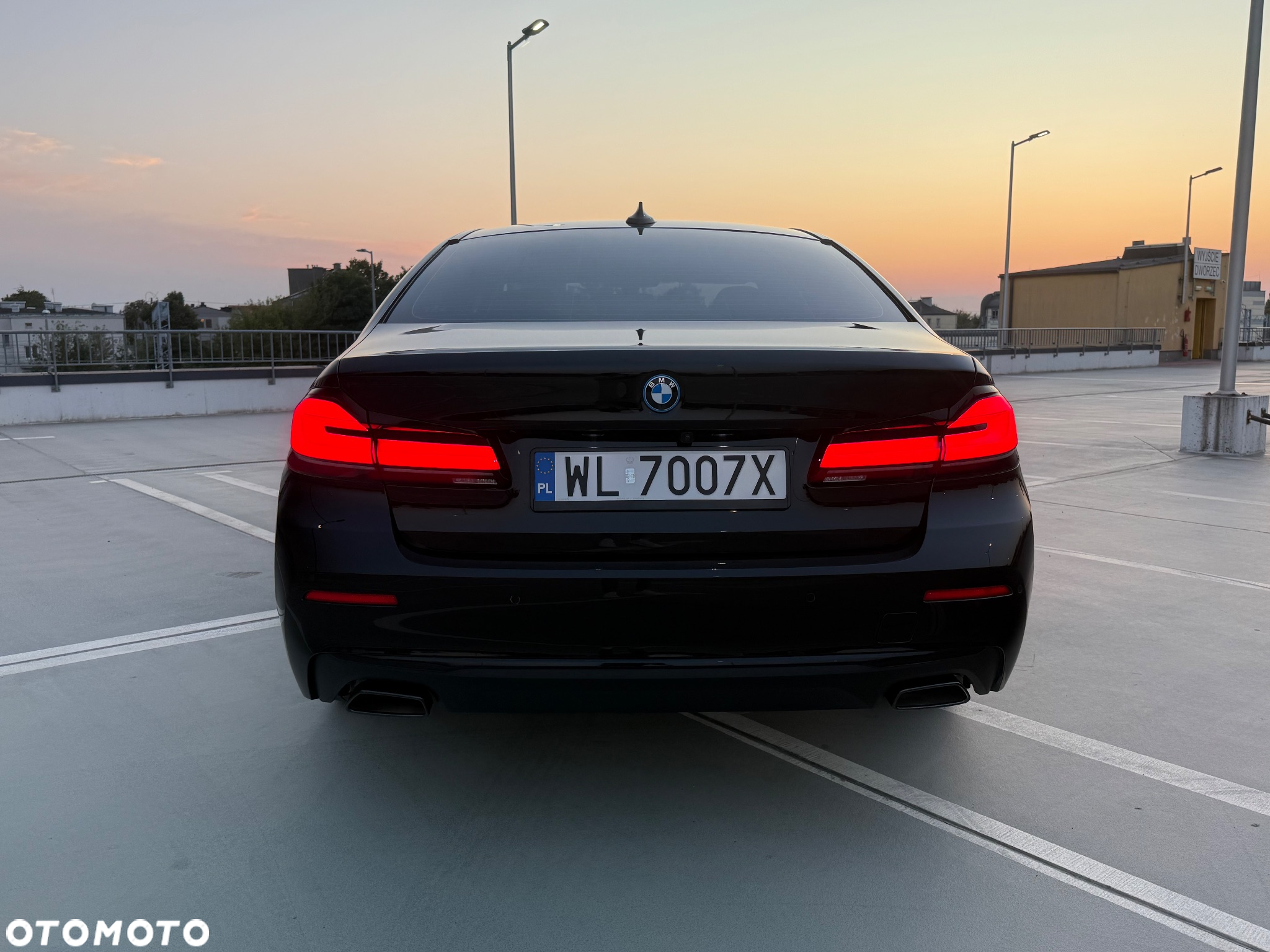 BMW Seria 5 530e xDrive - 10