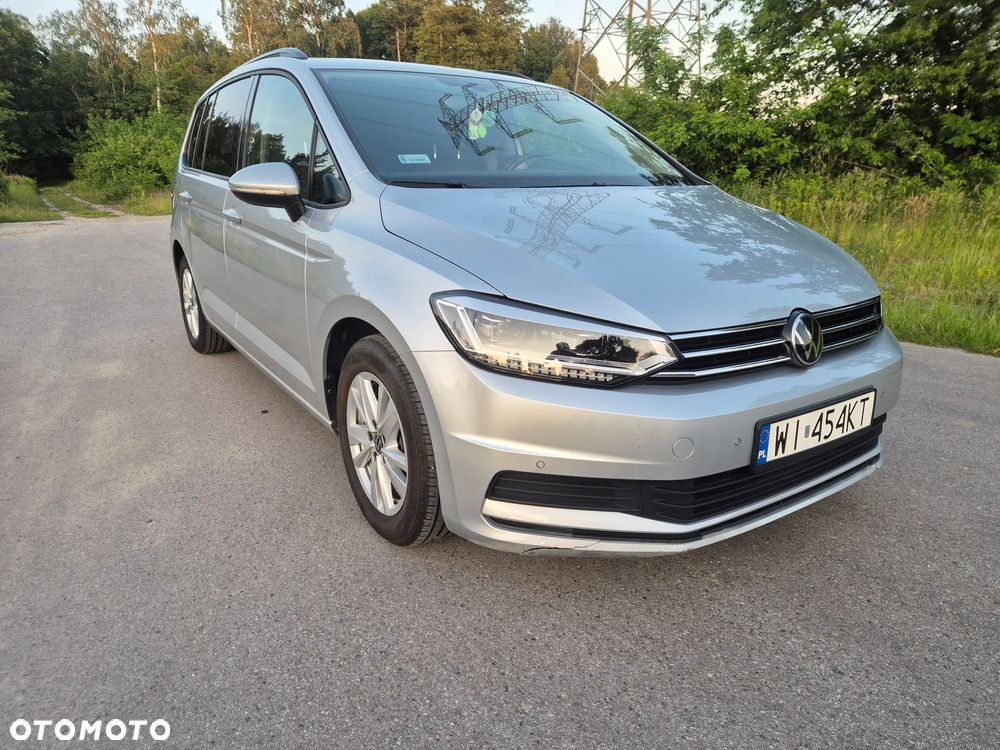 Volkswagen Touran - 8