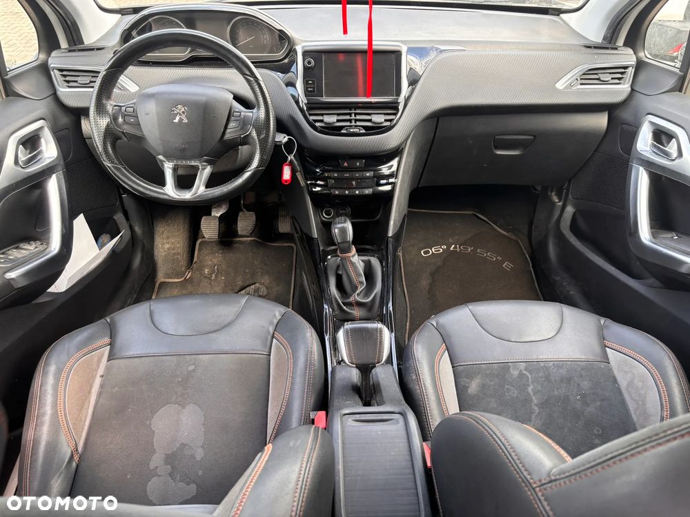 Peugeot 2008 - 11