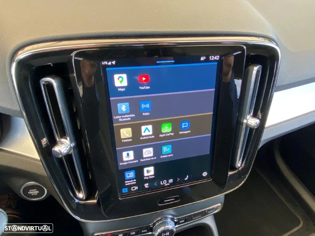 Volvo XC 40 2.0 B3 Black Edition - 19