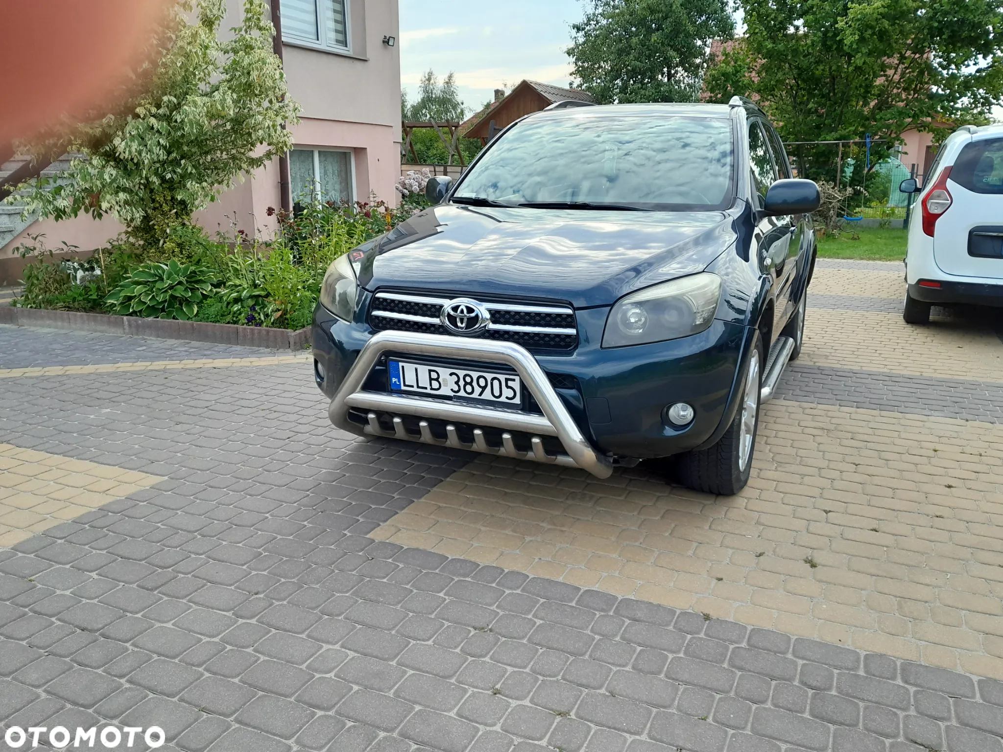 Toyota RAV4 - 6