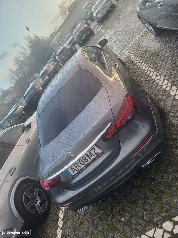 Mercedes-Benz E 220 d AMG Line - 3