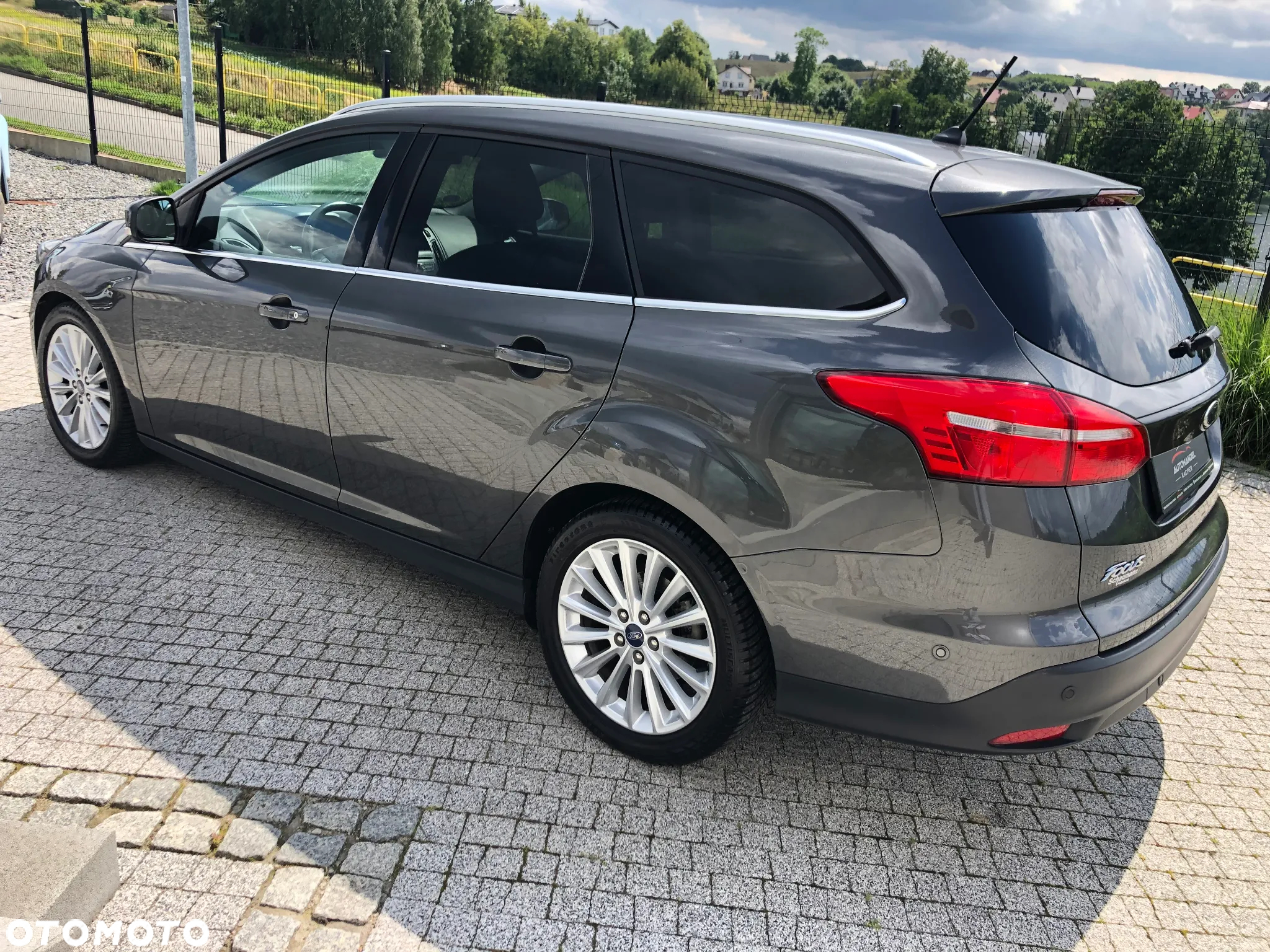 Ford Focus 1.0 EcoBoost Titanium - 10