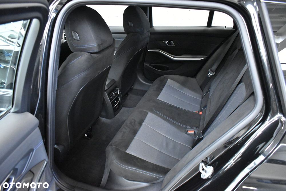 BMW Seria 3 - 23
