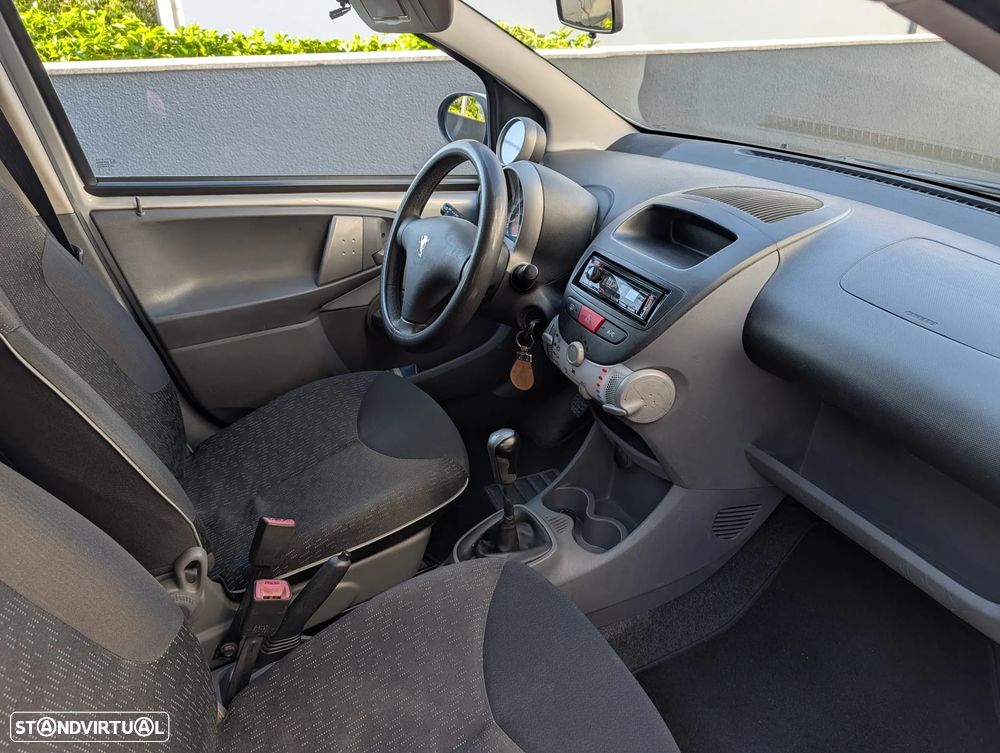 Peugeot 107 1.0 Black&Silver - 10