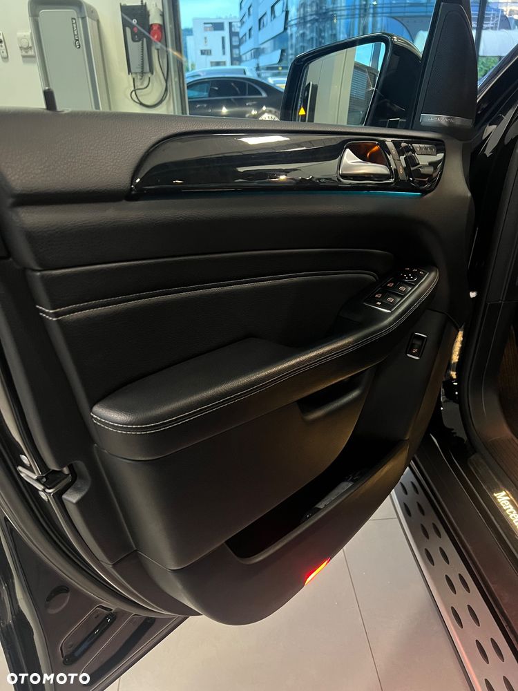 Mercedes-Benz ML 350 BlueTec 4-Matic - 10