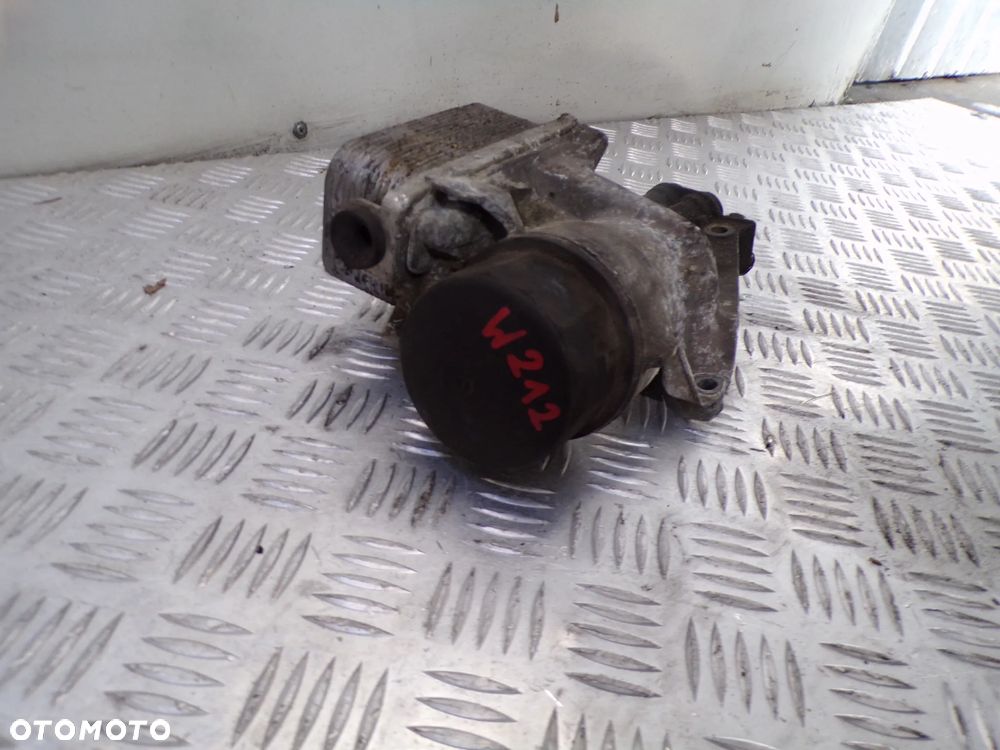 OBUDOWA CHŁODNICA OLEJU MERCEDES W212 5989070191 - 4