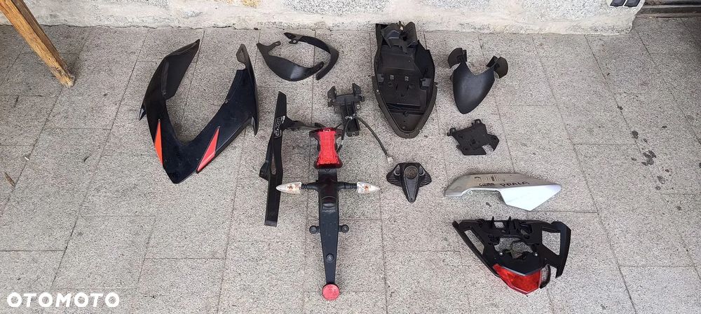 APRILIA SHIVER DORSODURO OWIEWKA OGON LAMPA RĄCZKI PASAŻERA