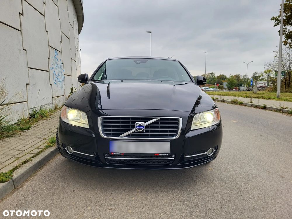 Volvo S80