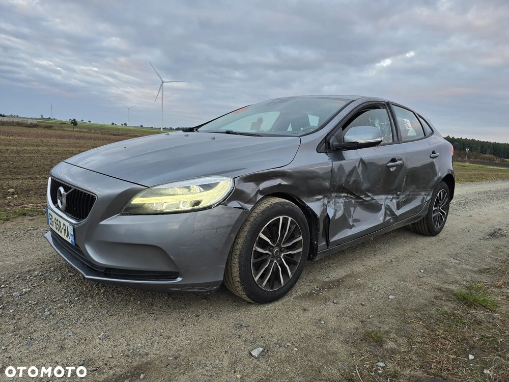 Volvo V40 D2 Drive-E Momentum - 2