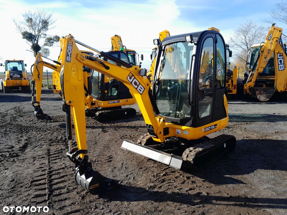 JCB 8018 - 4