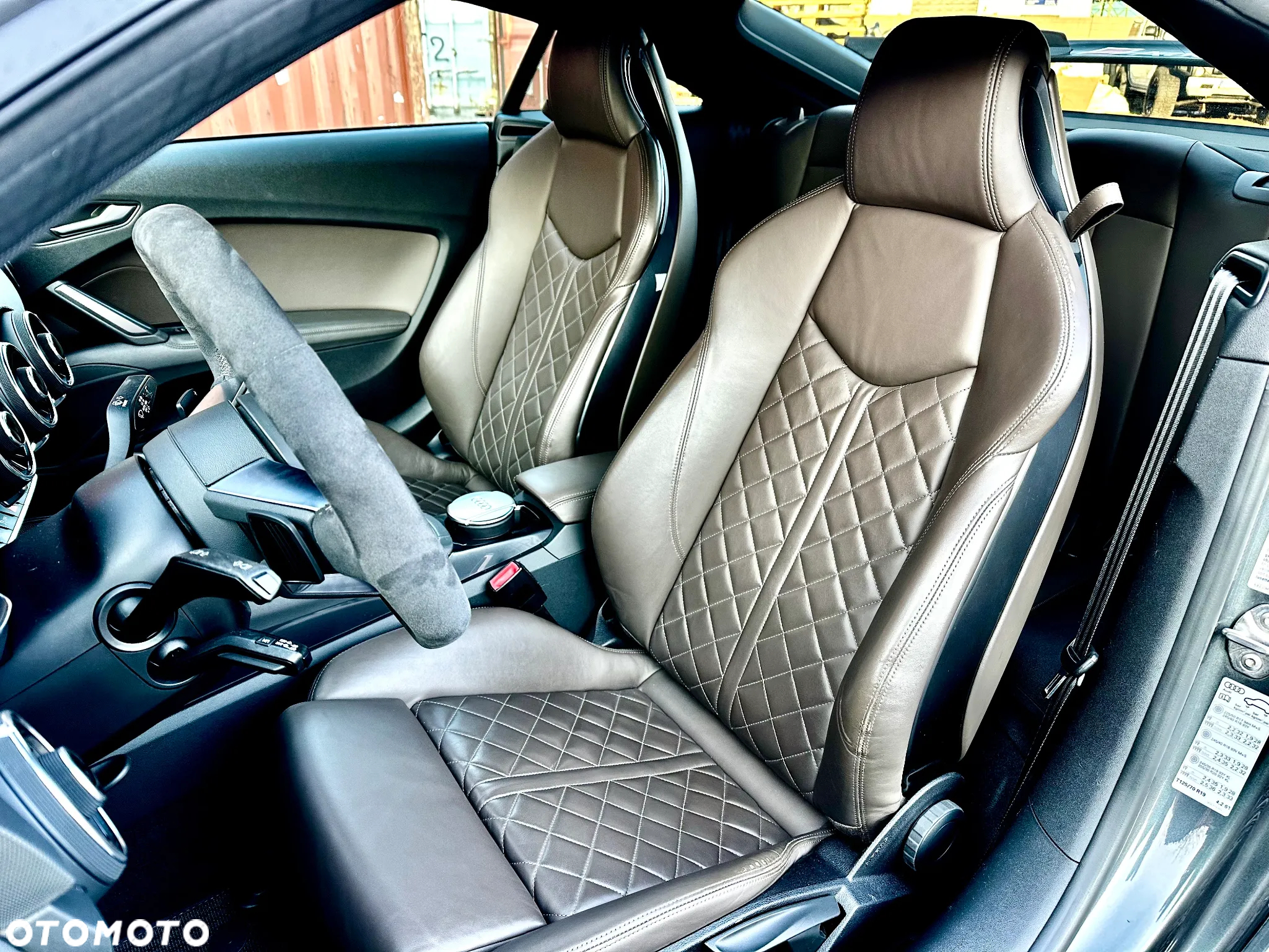 Audi TT S Coupé - 16