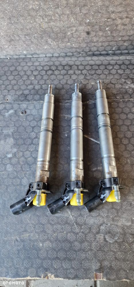 WTRYSKIWACZ 059130277CC 3.0TDI VW AUDI