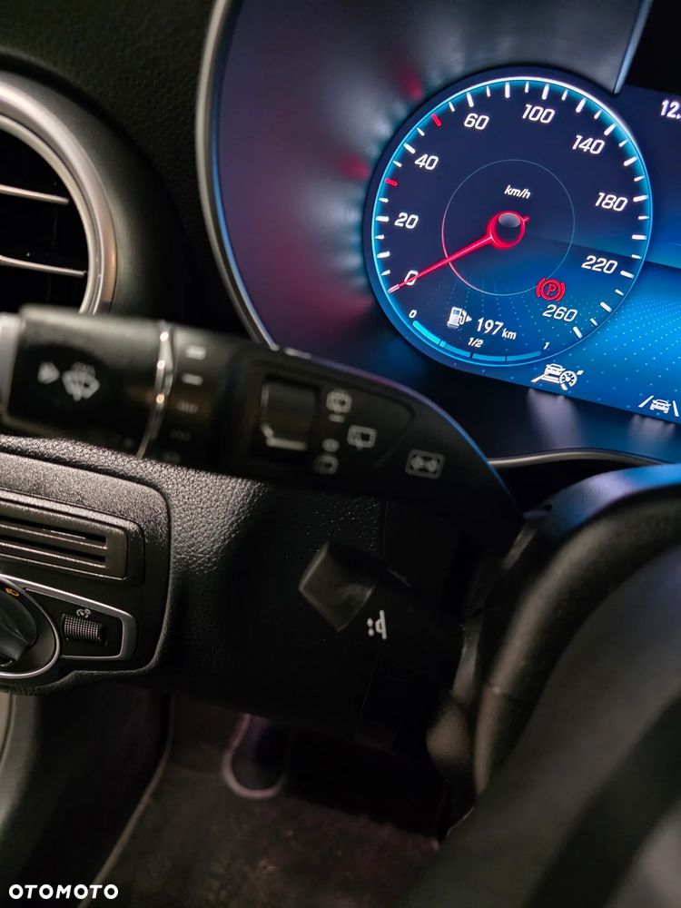 Mercedes-Benz GLC 300 de 4Matic 9G-TRONIC AMG Line Plus - 21