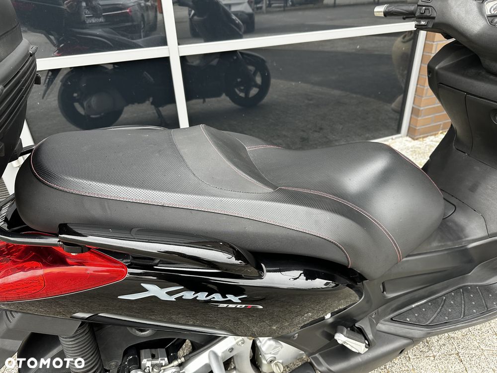 Yamaha X-max - 14