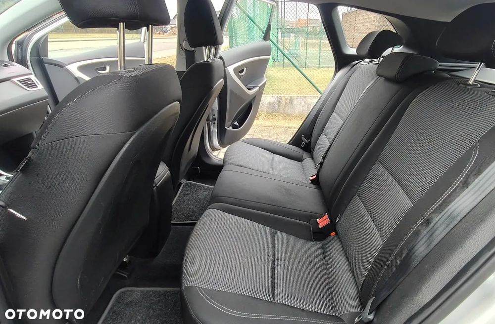 Hyundai i30 1.6 Comfort - 20