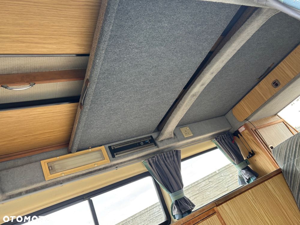 Volkswagen Transporter - 13