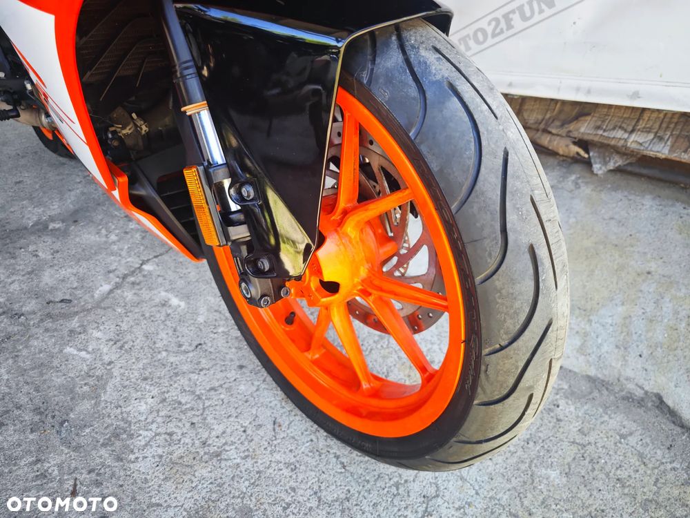 KTM RC 125 - 11