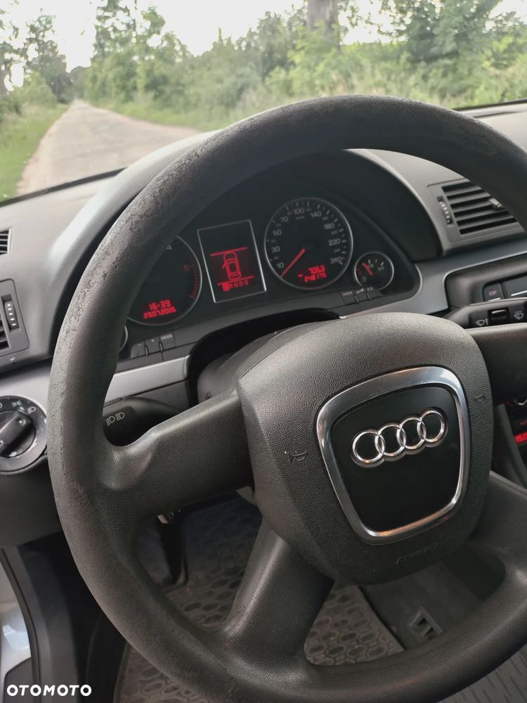 Audi A4 Limousine - 20