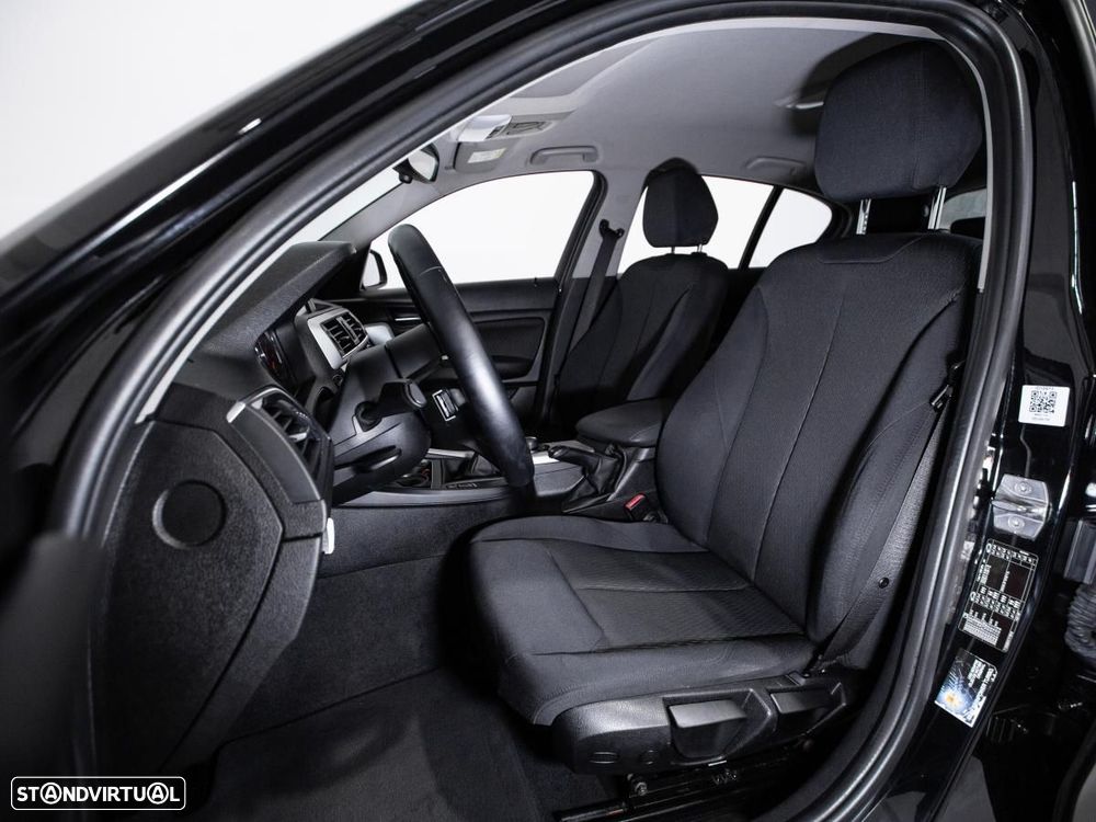 BMW 116 d Pack Desportivo M - 8