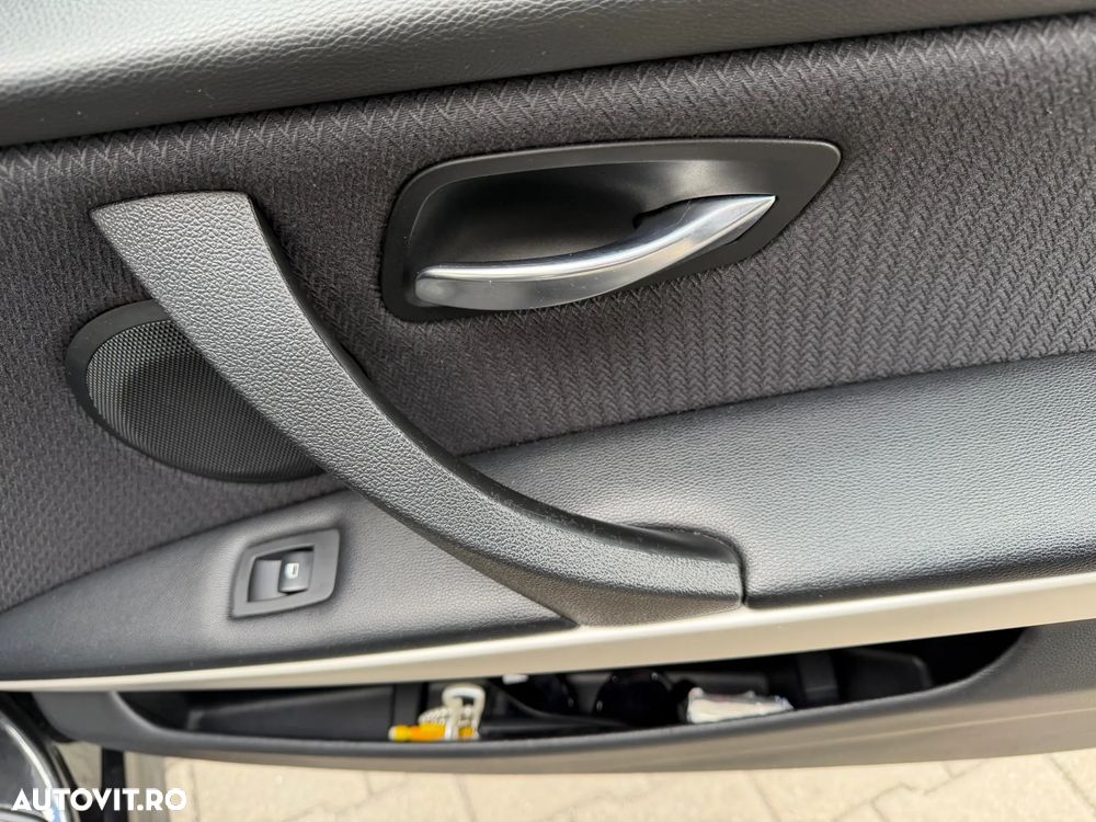 BMW Seria 3 320d EfficientDynamics Edition - 11