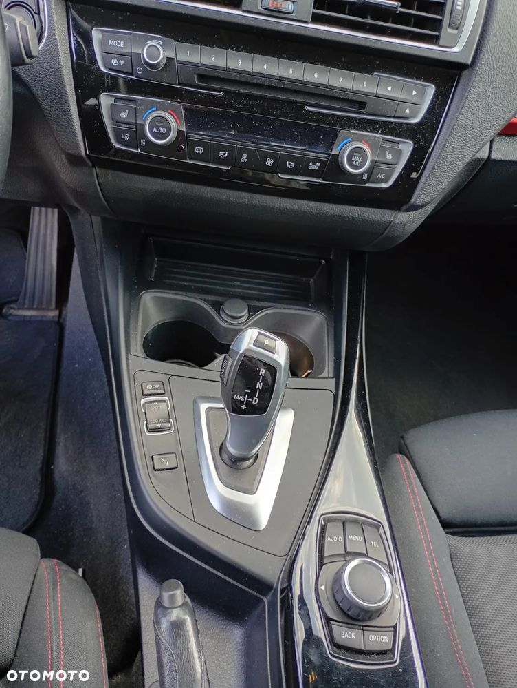 BMW Seria 1 116d Sport Line - 17