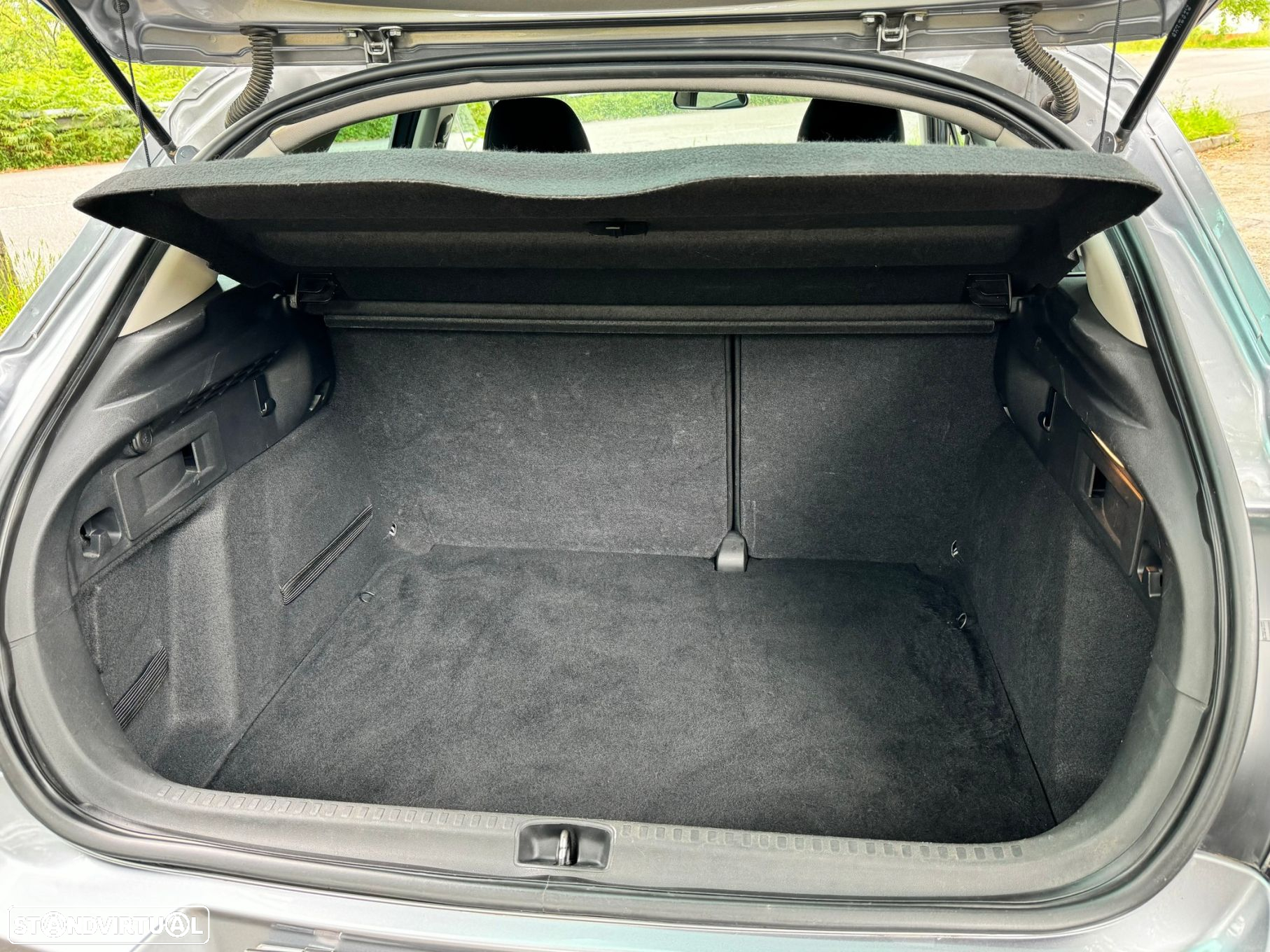Citroën C4 1.6 BlueHDi Feel - 21
