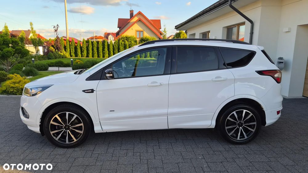 Ford Kuga 2.0 TDCi 4x4 ST-Line - 29