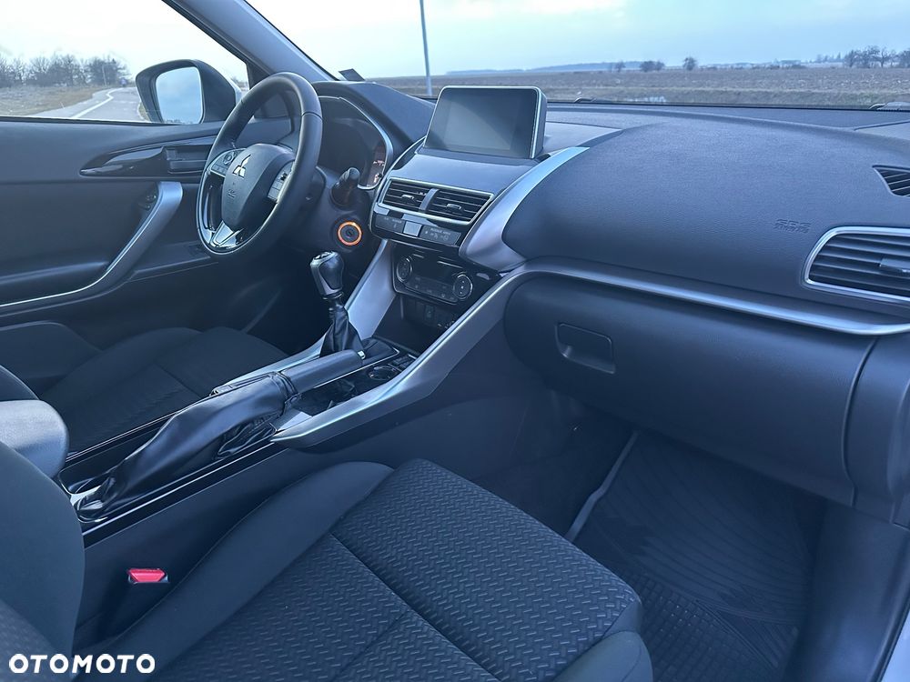 Mitsubishi Eclipse Cross - 9