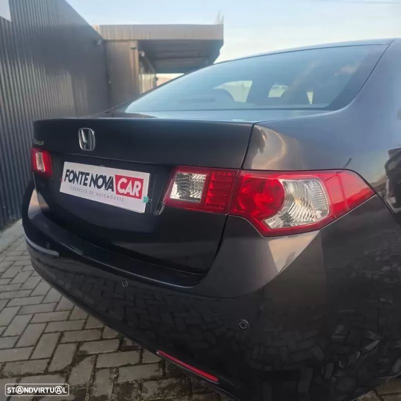 Honda Accord 2.2 i-DTEC Executive Advance E.Limitada - 12