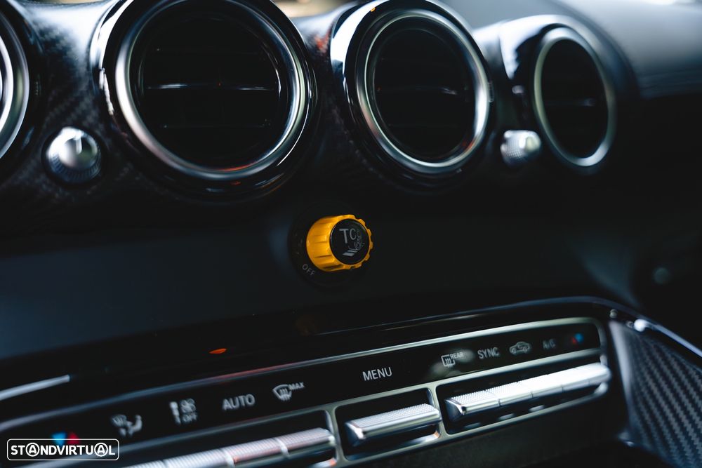 Mercedes-Benz AMG GT R - 26