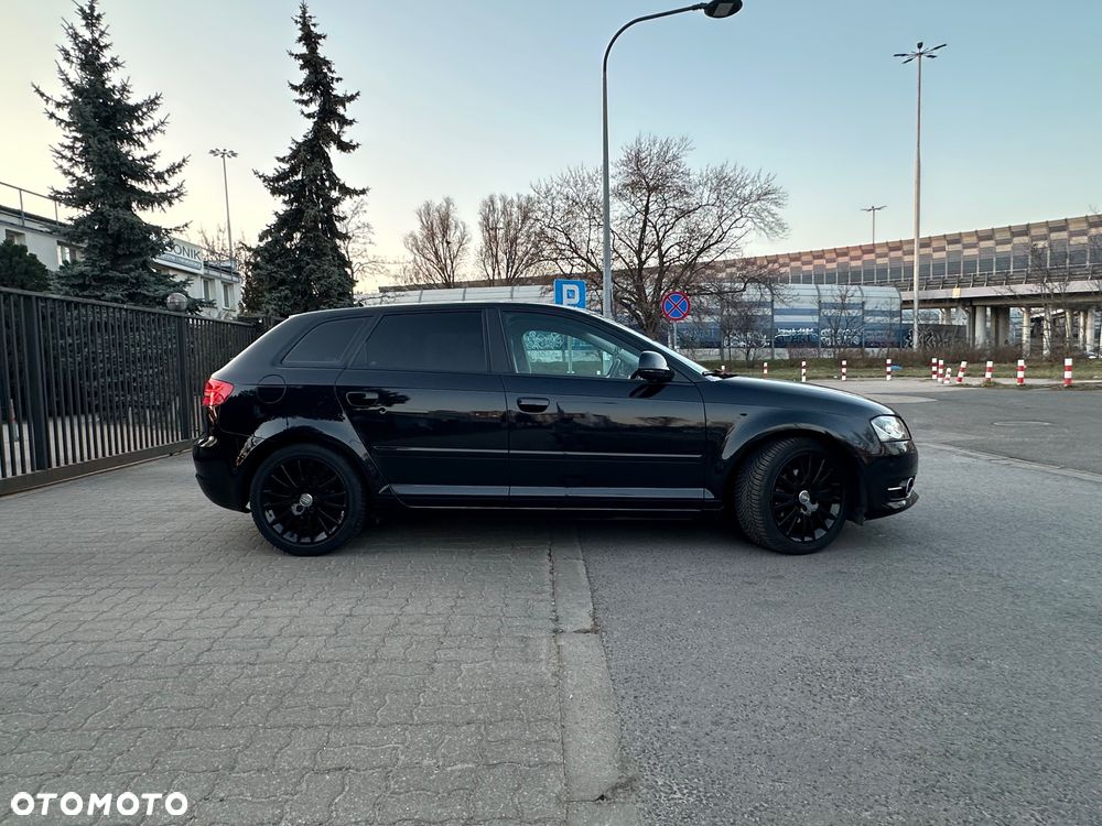 Audi A3 Sportback 1.8 TFSI Ambition - 4