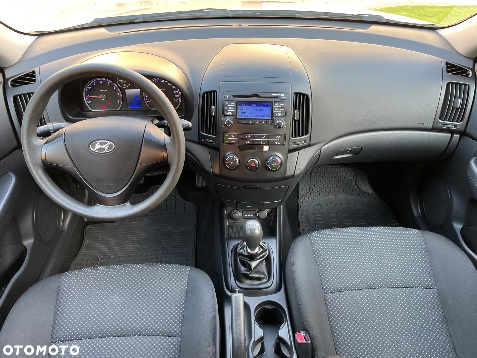 Hyundai i30 - 19
