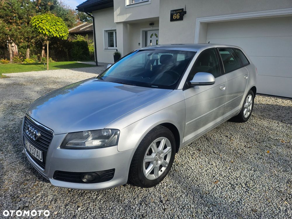 Audi A3 Sportback 1.8 TFSI Attraction - 2