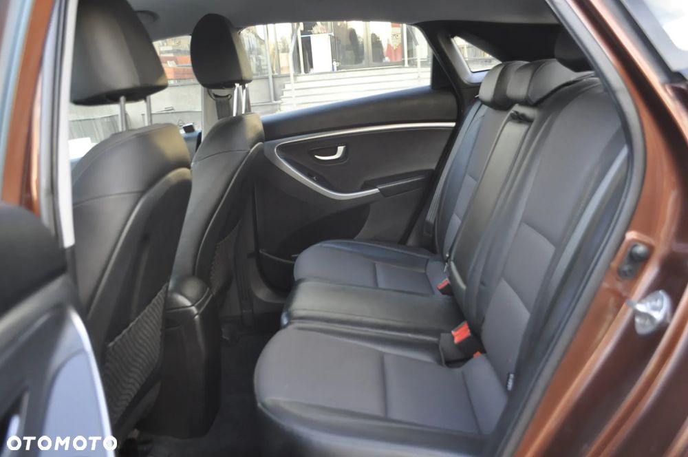 Hyundai i30 1.4 Classic - 10