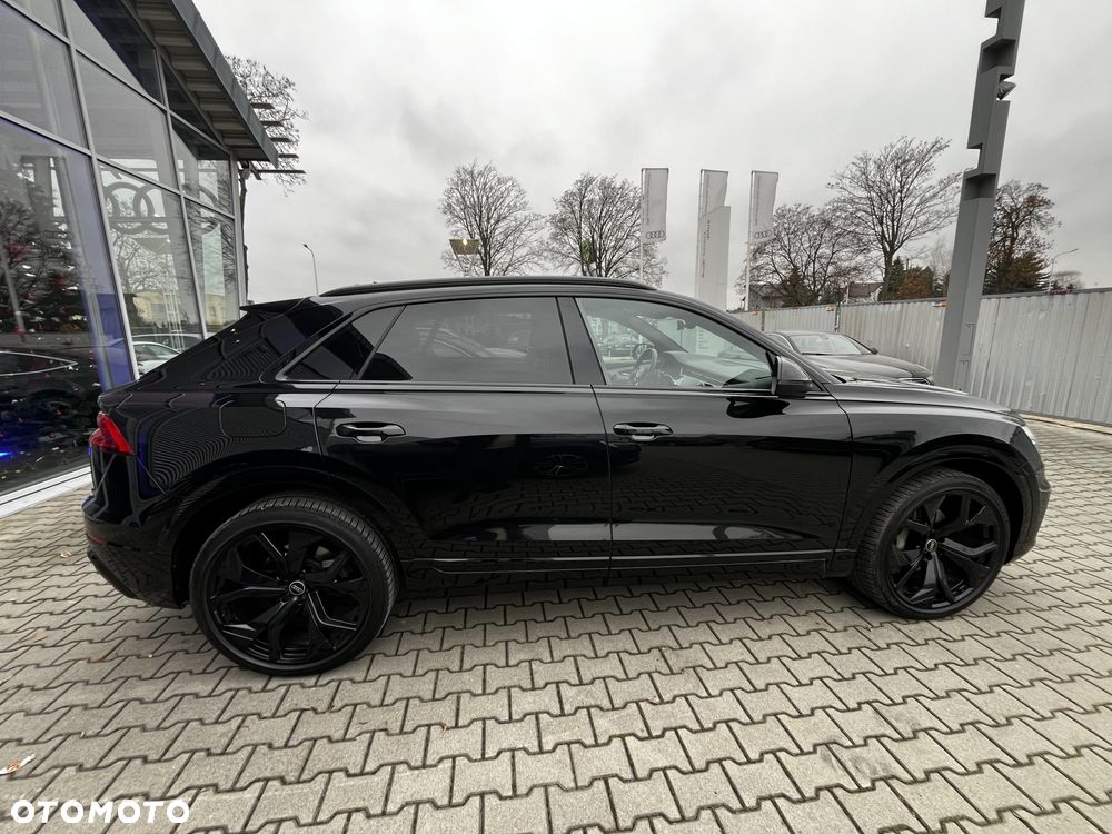 Audi Q8 - 9