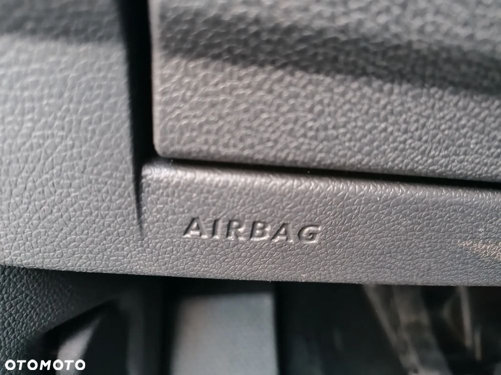 Volkswagen Golf 1.6 Trendline - 17